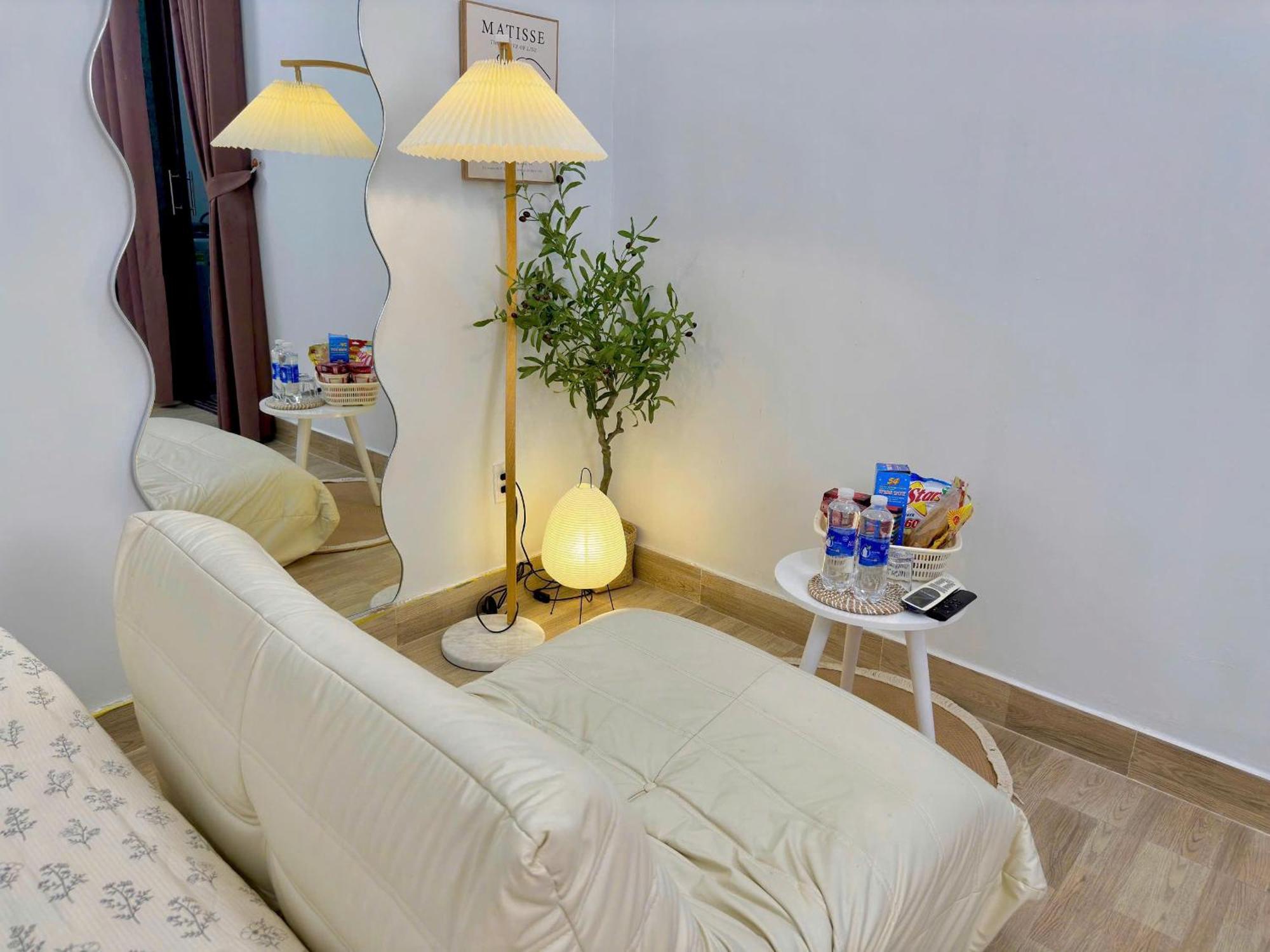 Corgi House Beachstay Homestay
