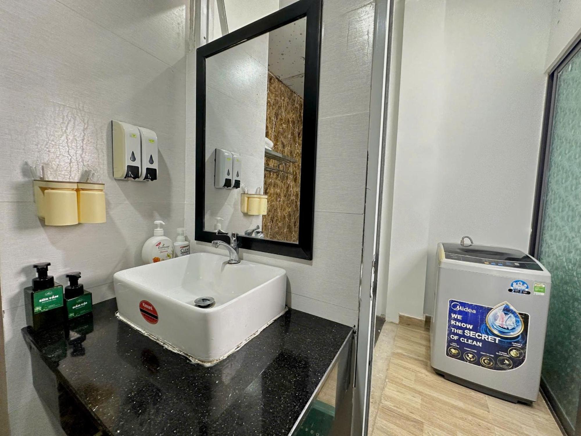 Corgi House Beachstay Homestay Da Nang