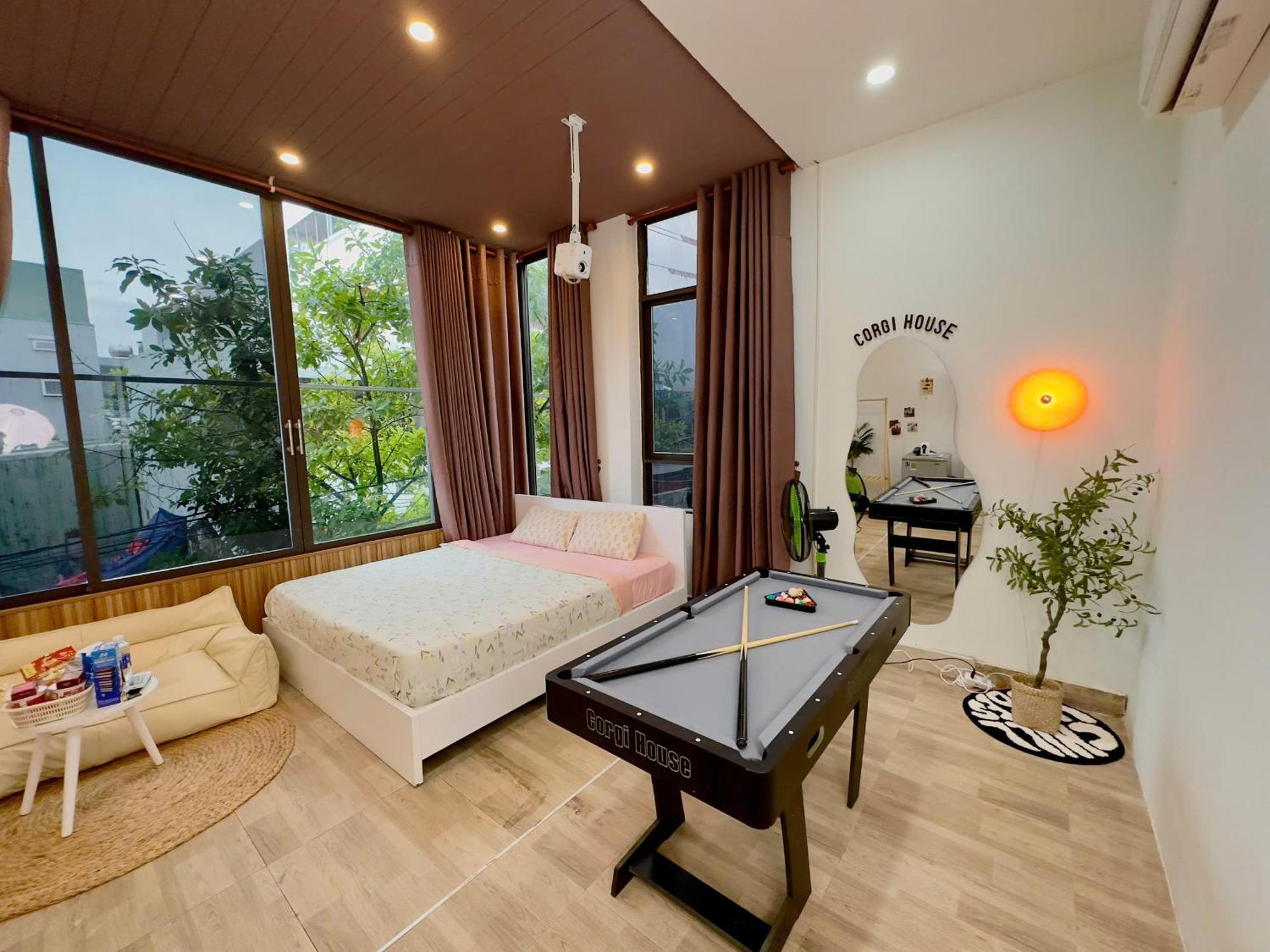 Corgi House Beachstay Homestay *