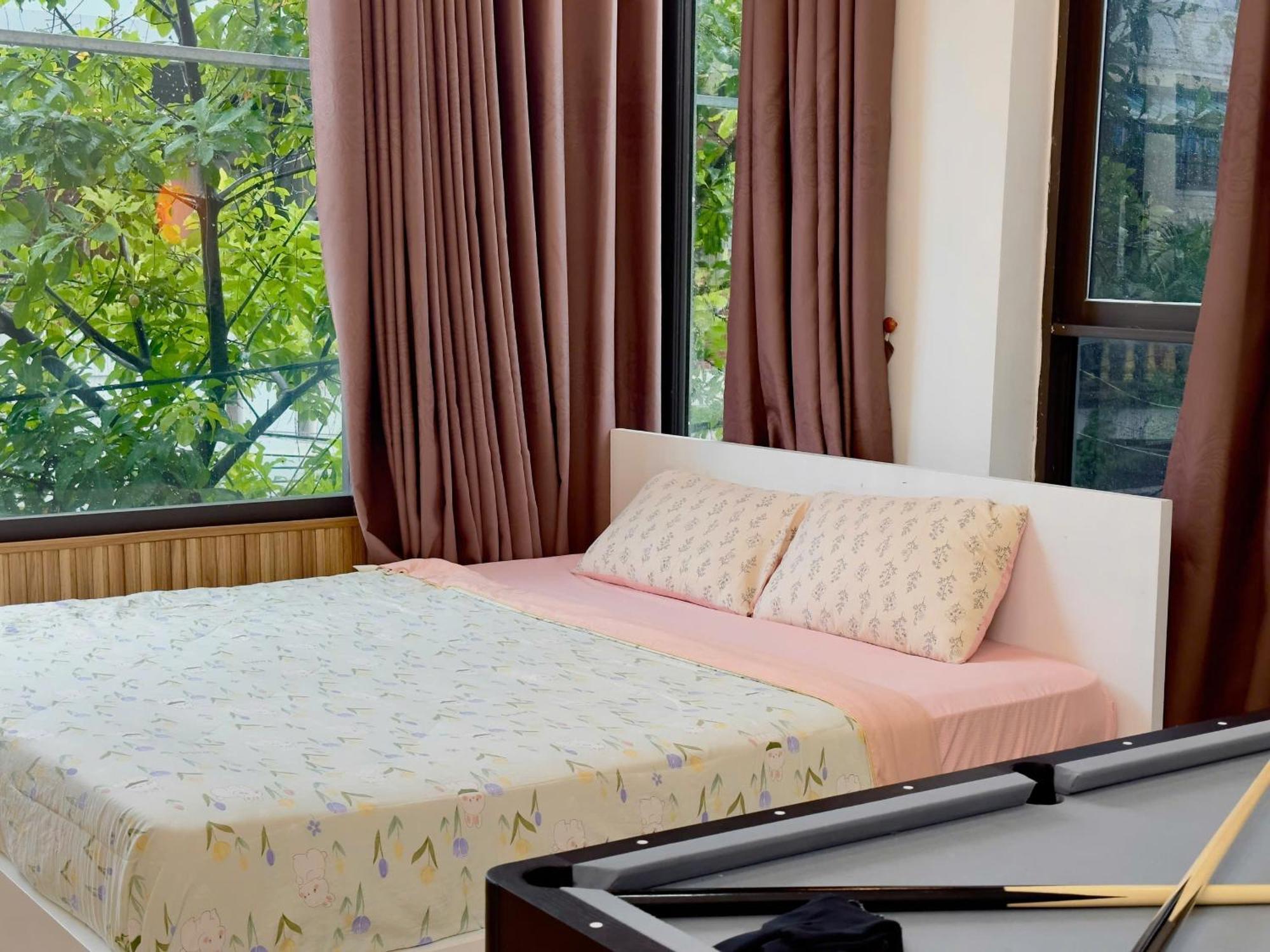 Corgi House Beachstay Homestay *